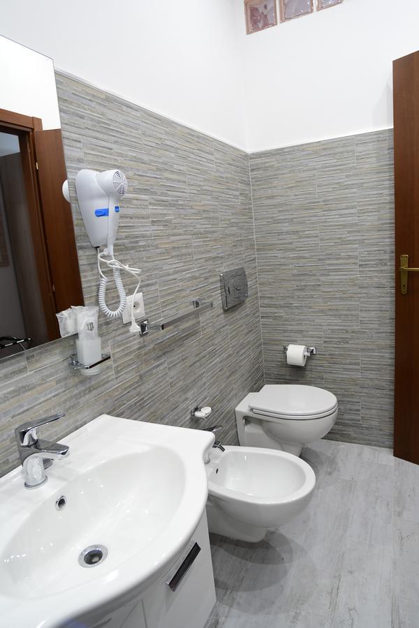 Royal Termini Hotel Рим Екстериор снимка